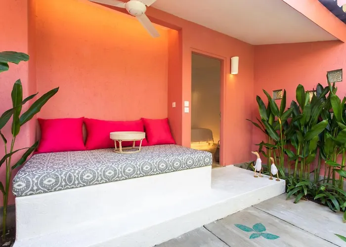 Bed and breakfast Pinkprivate - For Cool Adults Only