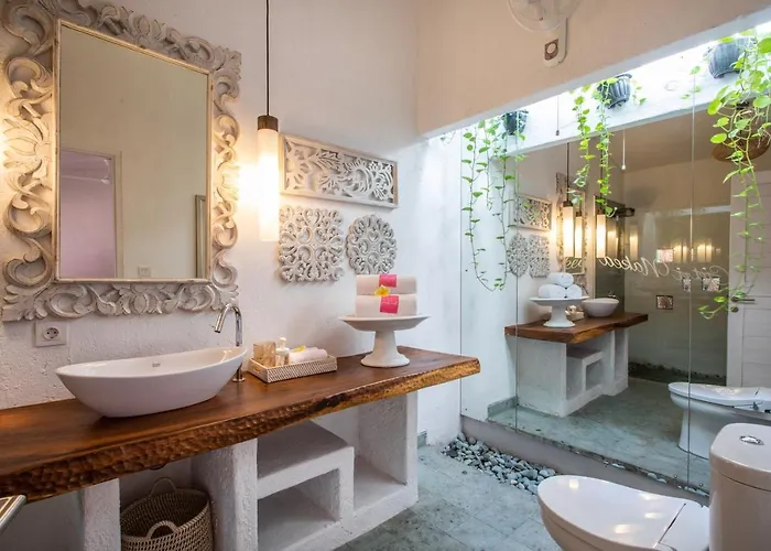 Pinkprivate - For Cool Adults Only Bed and breakfast