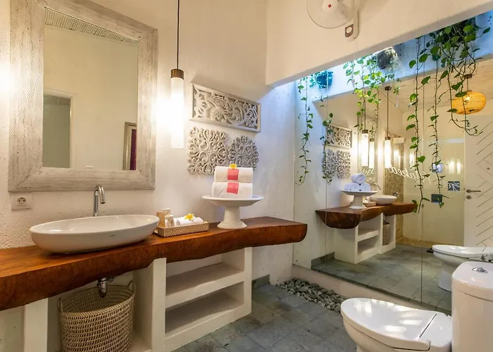 Pinkprivate - For Cool Adults Only Bed and breakfast